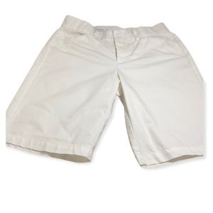Women’s docker Bermuda shorts size 8